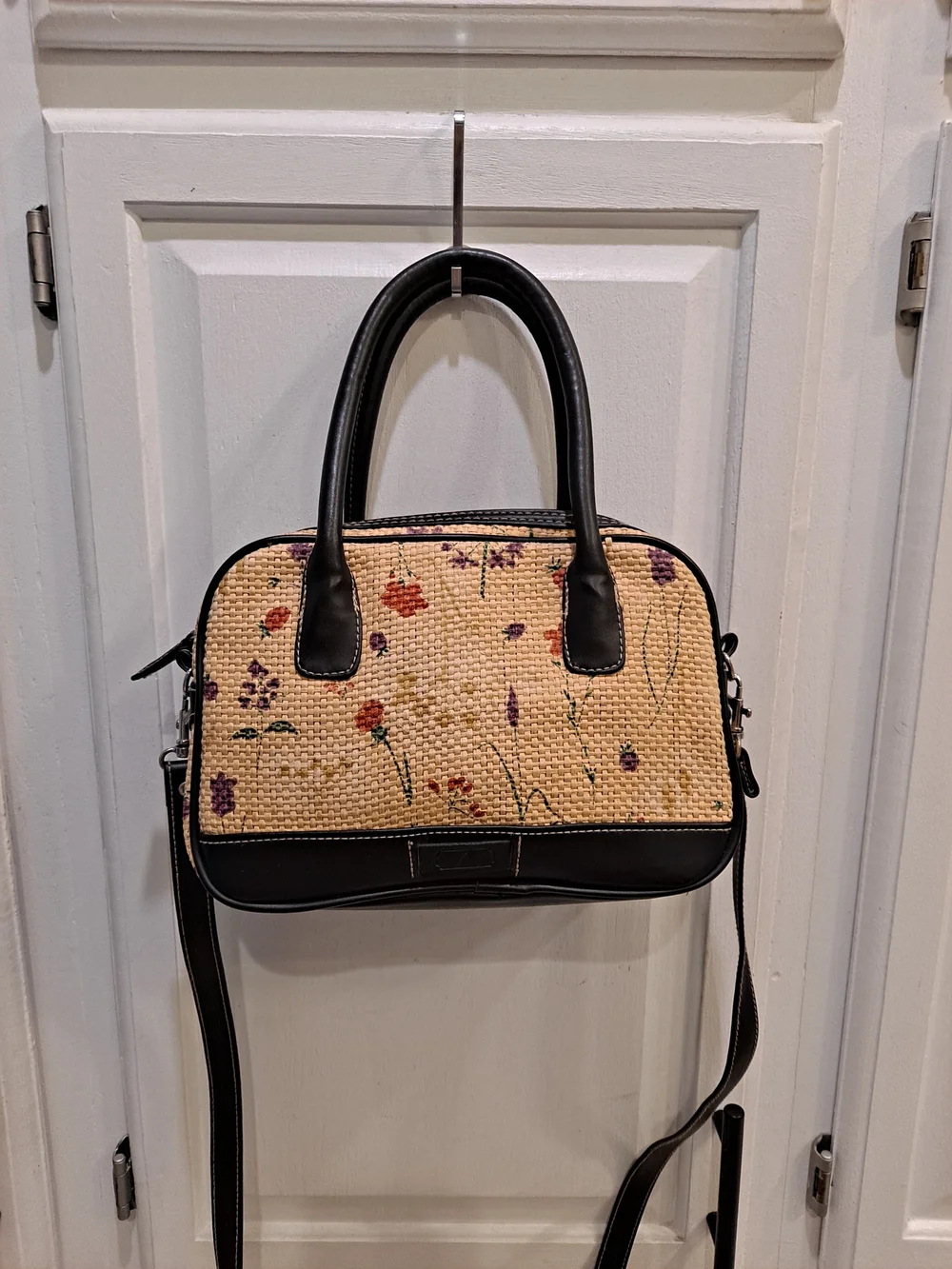 Stone Mountain Vintage Y2k Handpainted Floral Woven Straw Dome Satchel